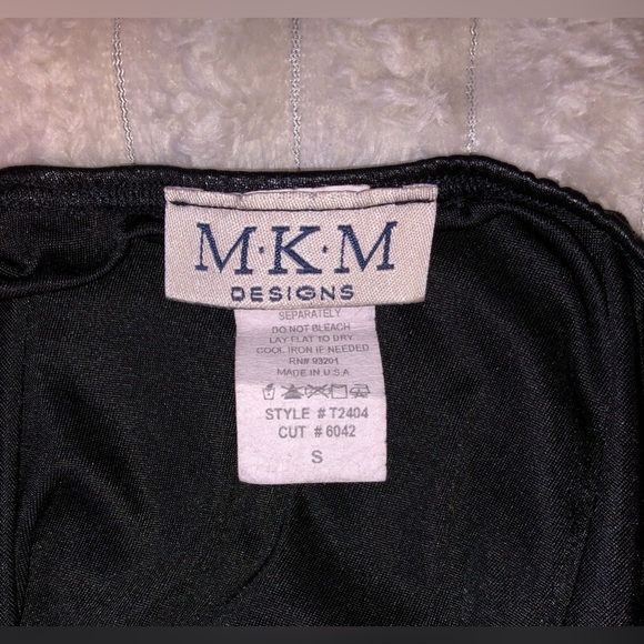 Black draped top - Picture 3 of 3